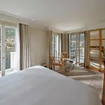 Mandarin Oriental, Di בלביו