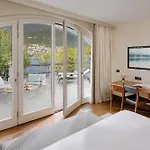 Mandarin Oriental, Di מלון