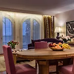 מלון Mandarin Oriental, Di 5*