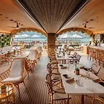 Mandarin Oriental, Di בלביו