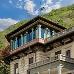 Mandarin Oriental, Di מלון בלביו