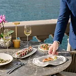Mandarin Oriental, Di מלון