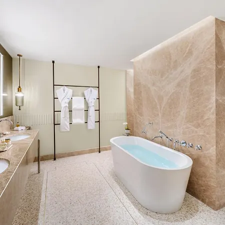 Mandarin Oriental, Di 5*